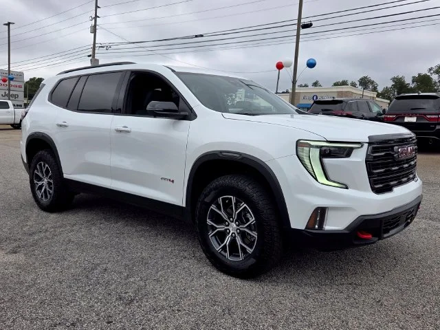 Used 2026 White GMC AT4 image 1