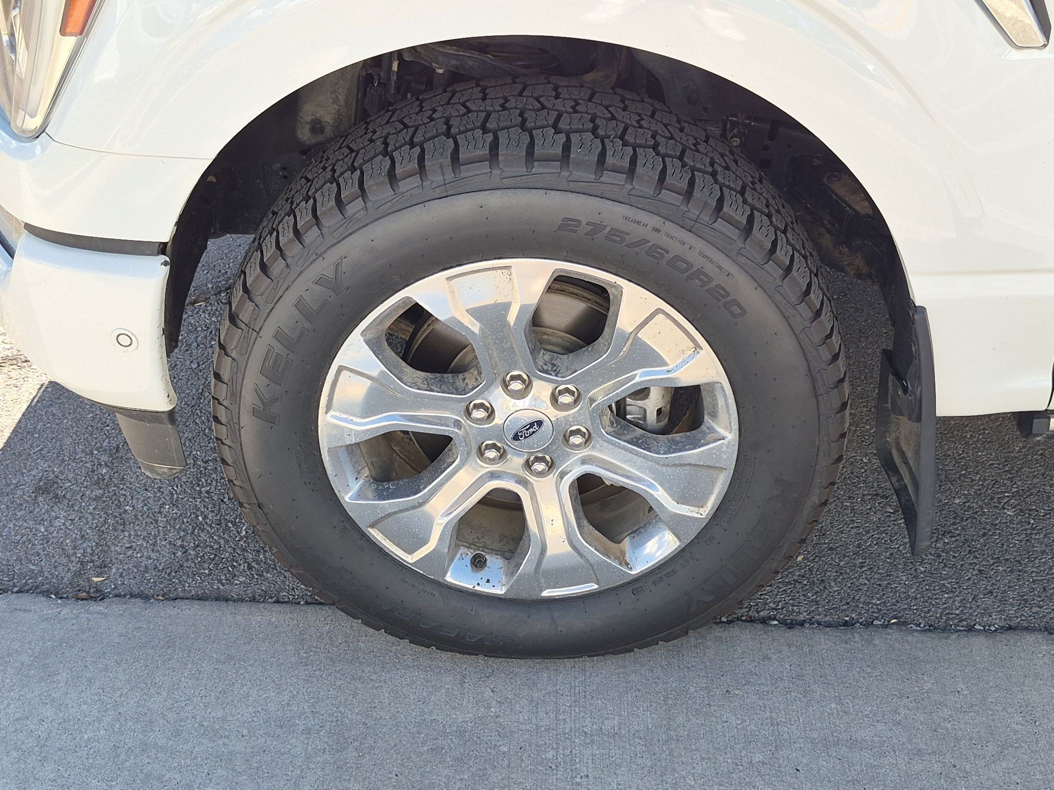 Used 2023 Star White Metallic Tri-Coat Ford Platinum image 12
