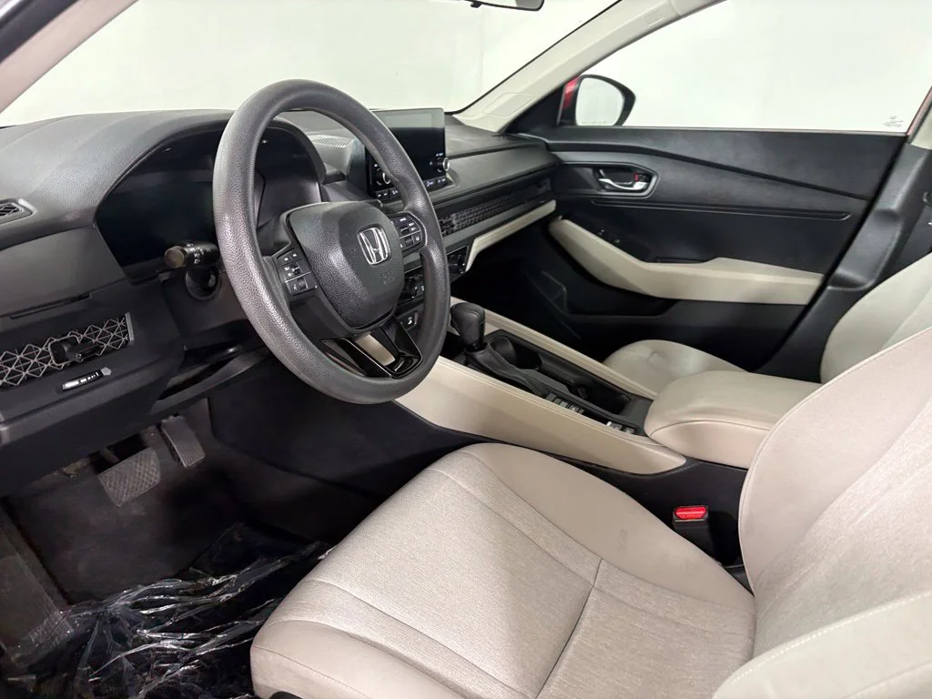 Used 2023 Red Honda LX image 22