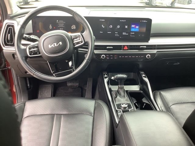 2024 Kia Sorento EX - Photo 11