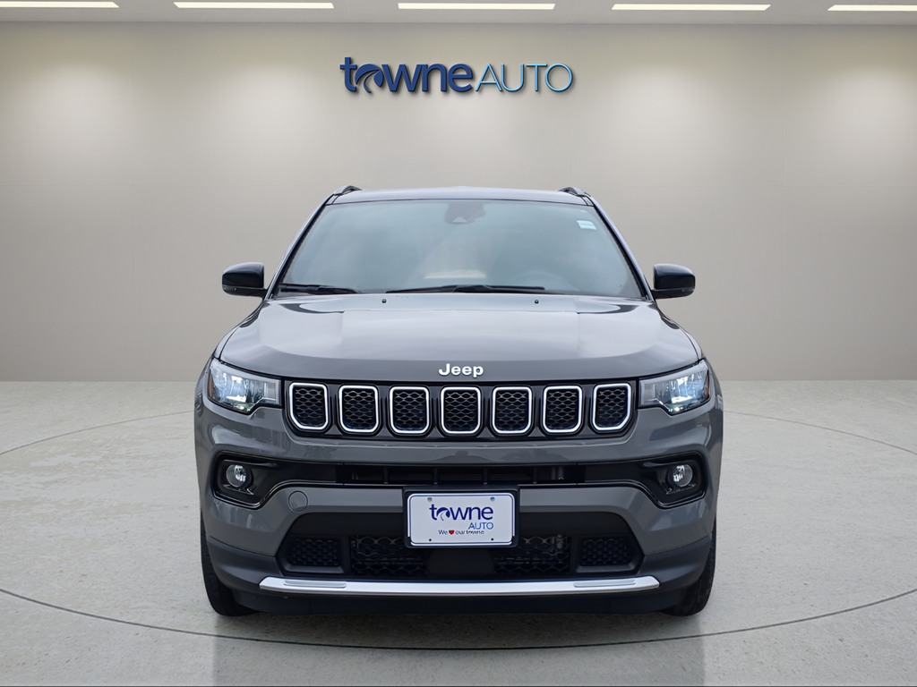 Used 2023 Gray Jeep Limited image 8