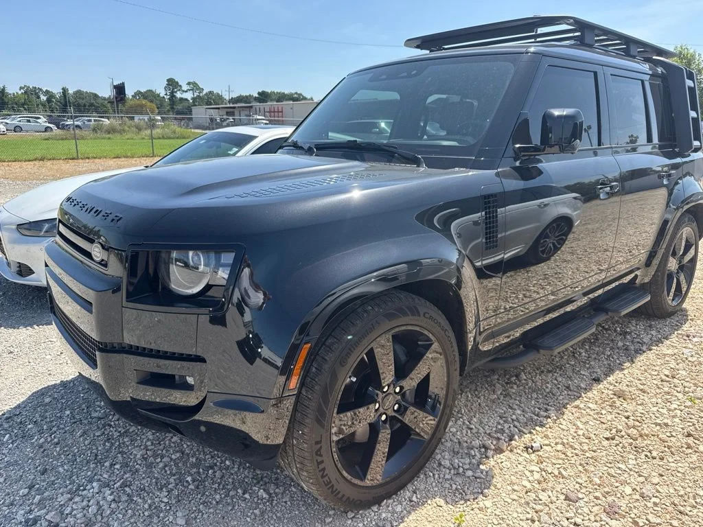 Certified Used 2026 Black Land Rover X-Dynamic SE image 1