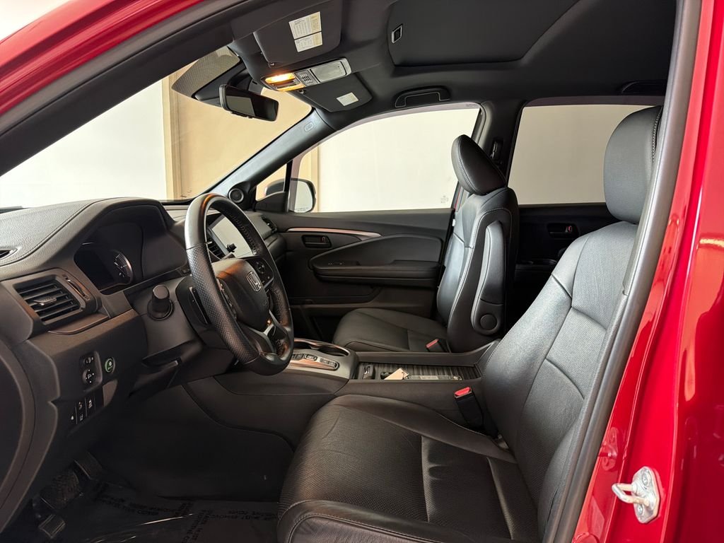 Used 2023  Honda EX-L image 14