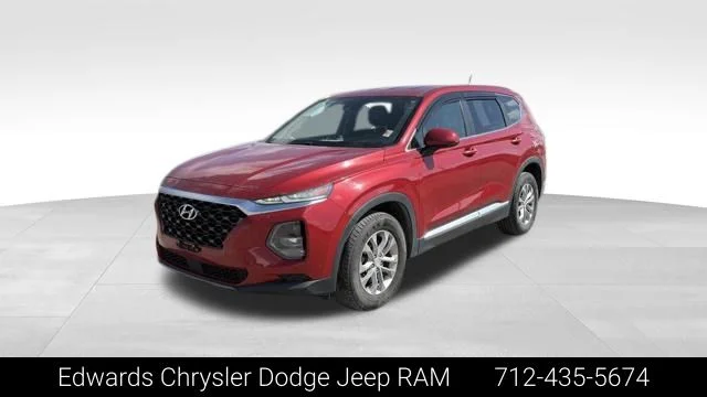 Used 2019 Red Hyundai SE image 3
