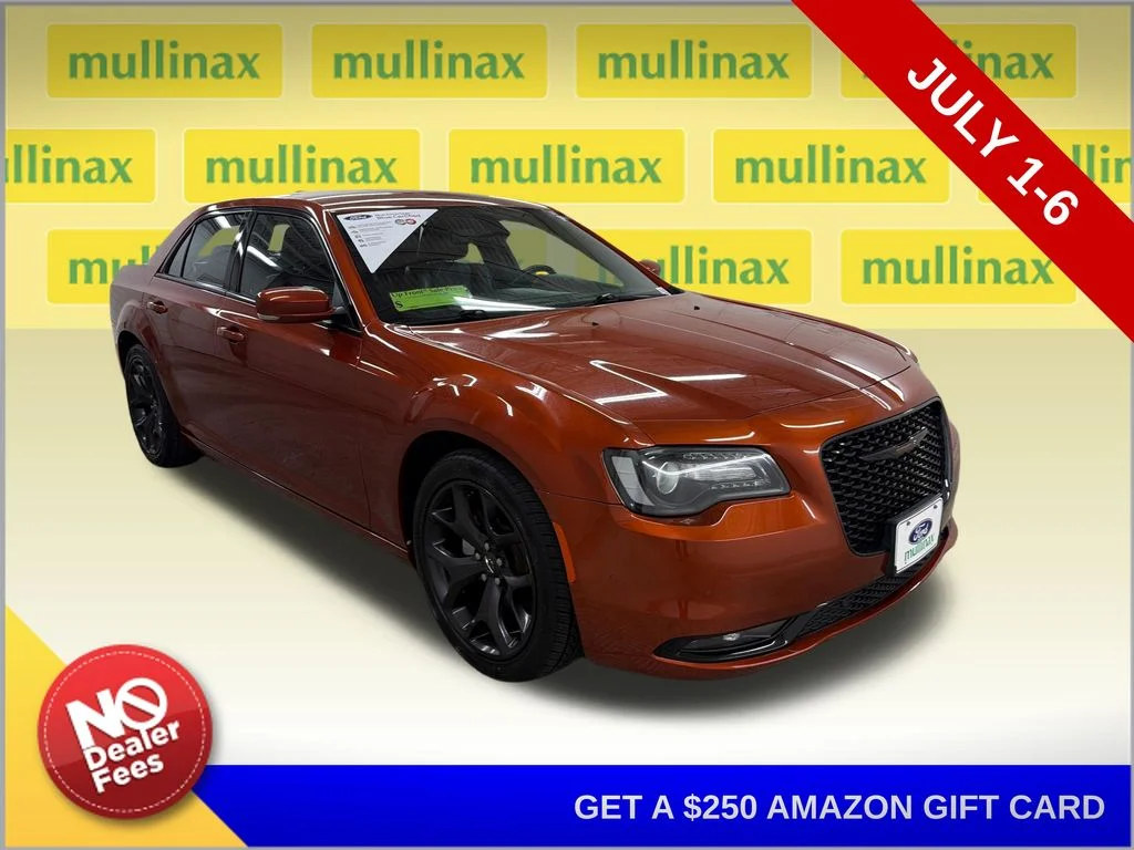 2021 Chrysler 300 S's photo