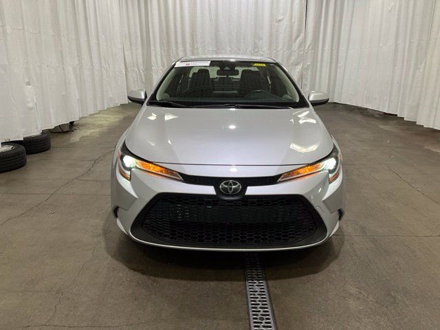 Certified Used 2022 Silver Toyota LE image 9