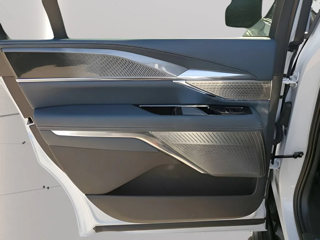 2026 Cadillac Escalade IQL Premium Sport - Photo 26