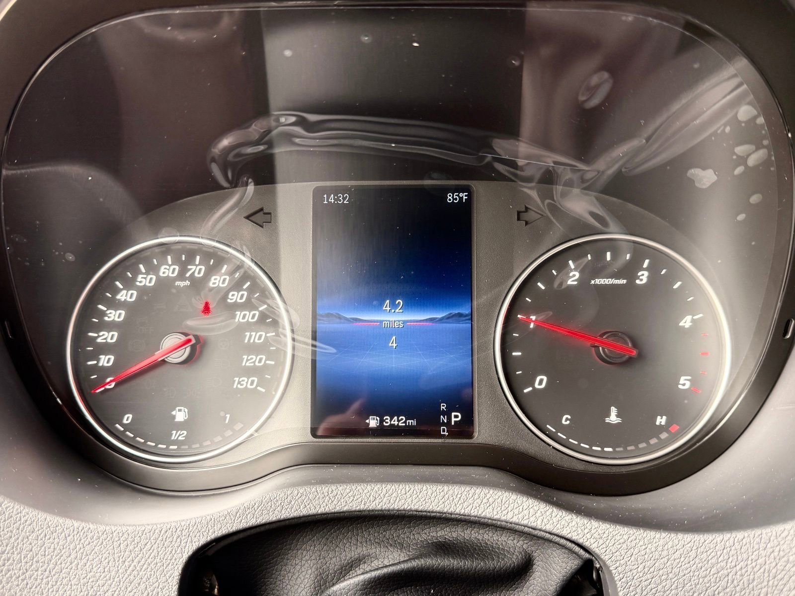 New 2026 Arctic White Mercedes-Benz Cargo 144 WB image 44