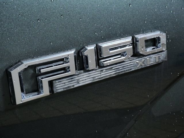 Used 2018  Ford XLT image 7