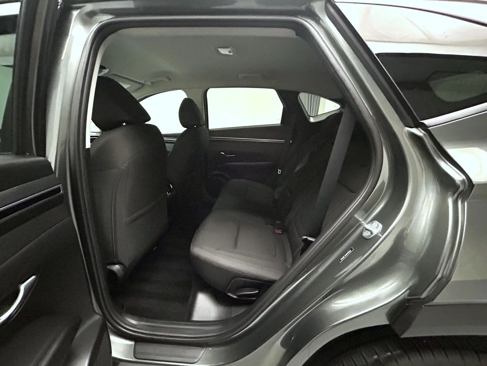 Used 2022 Gray Hyundai SEL image 19