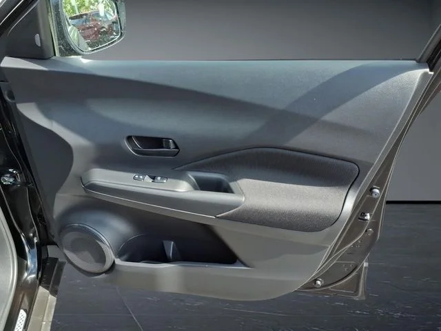 Used 2025 Black Nissan S image 22