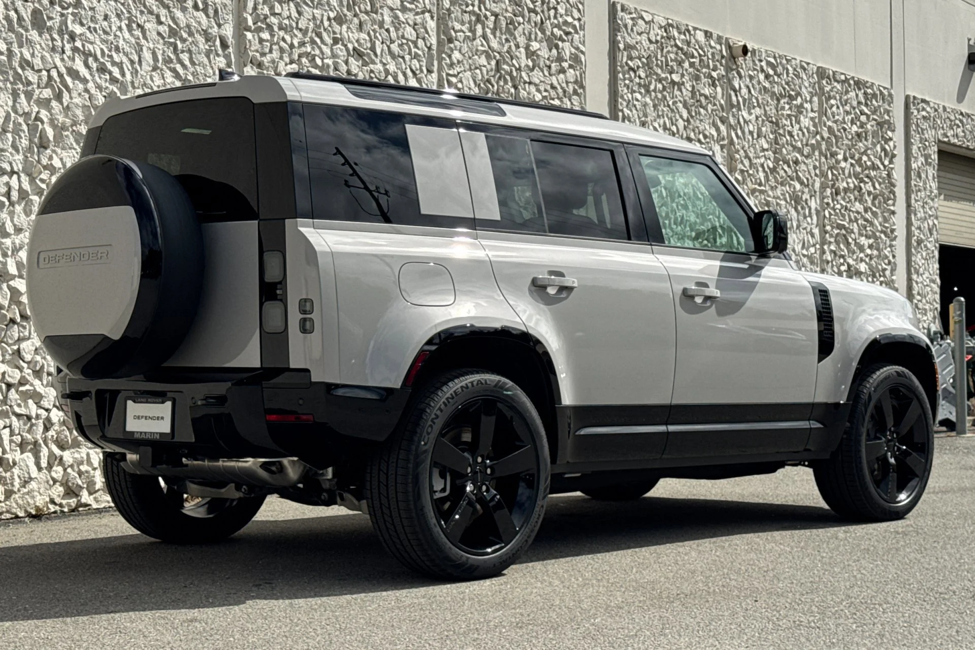 New 2026 Borasco Grey Land Rover X-Dynamic SE image 2