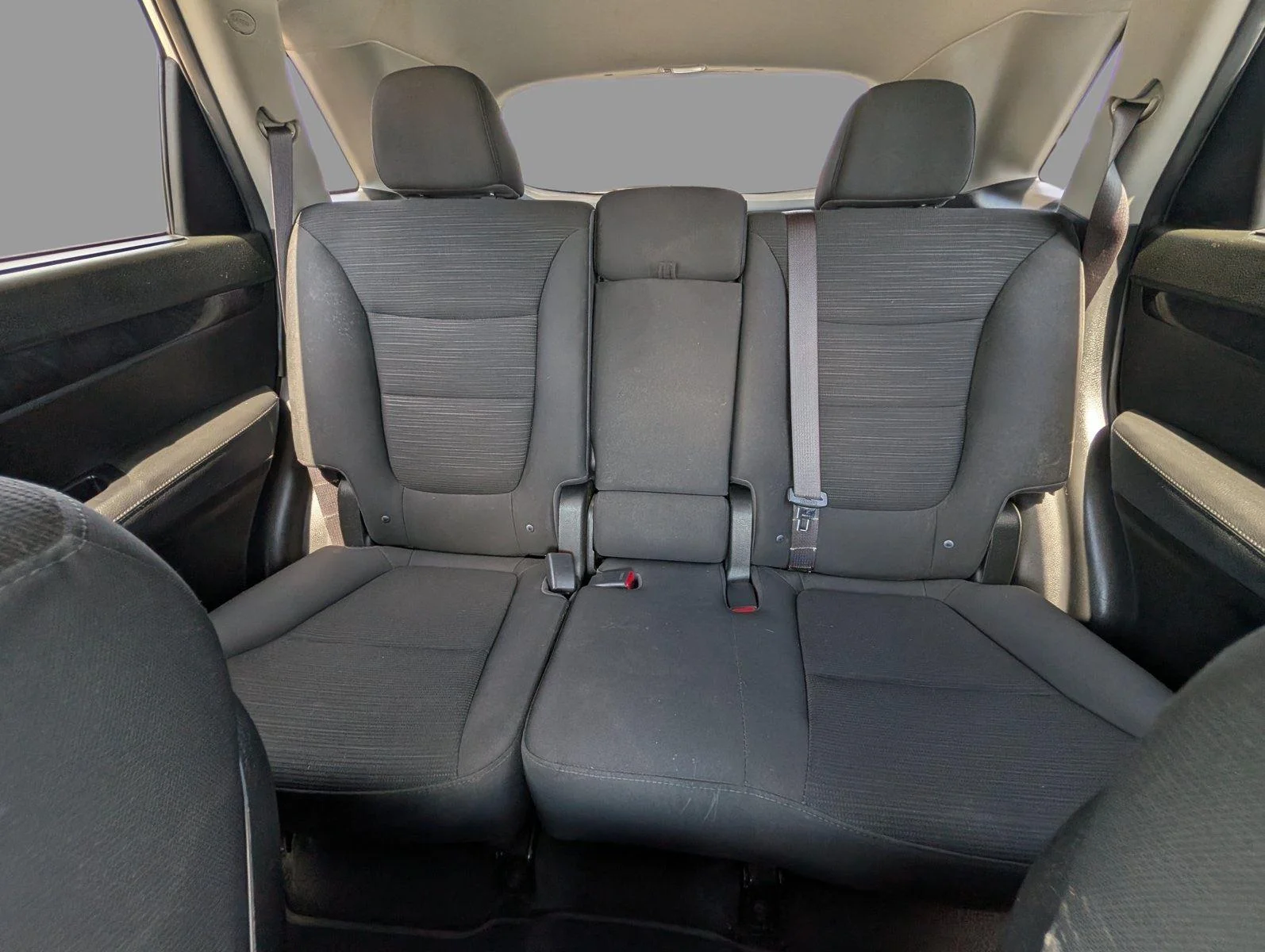 Used 2014 Bright Silver Kia LX image 10