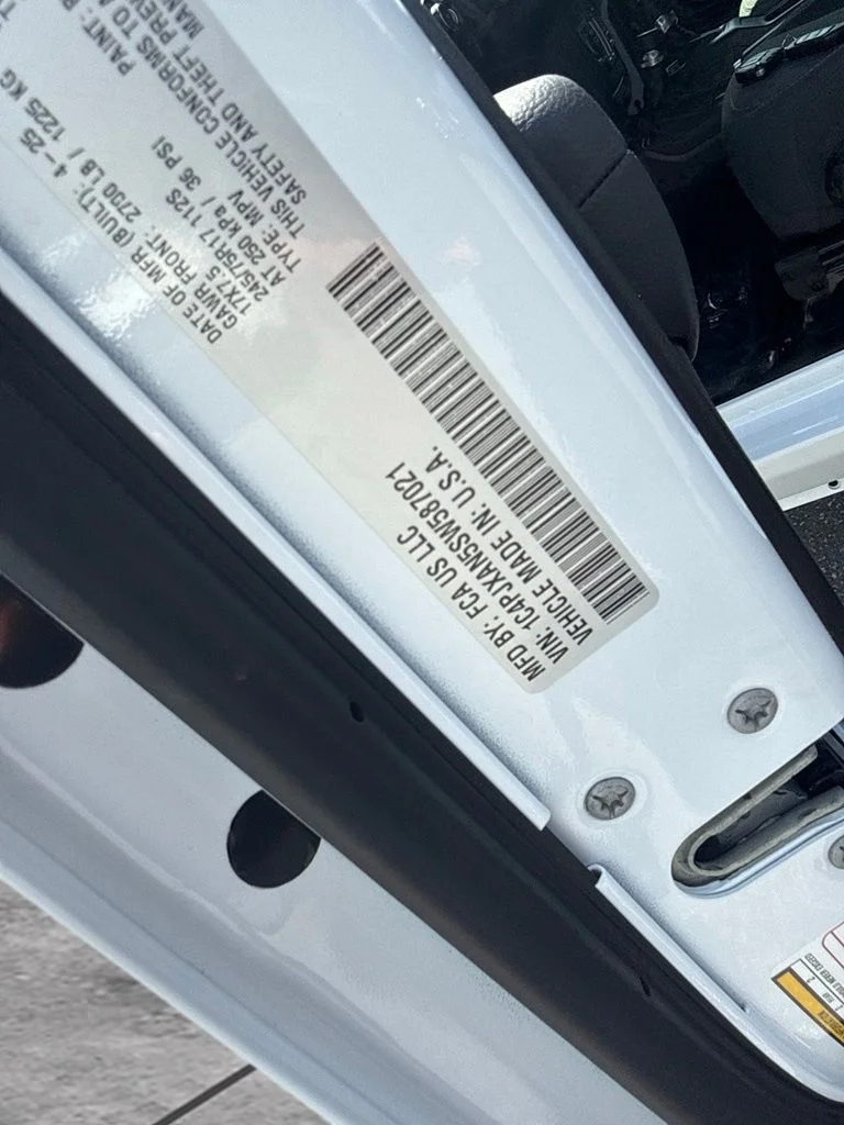 Used 2025 White Jeep Sport S image 24