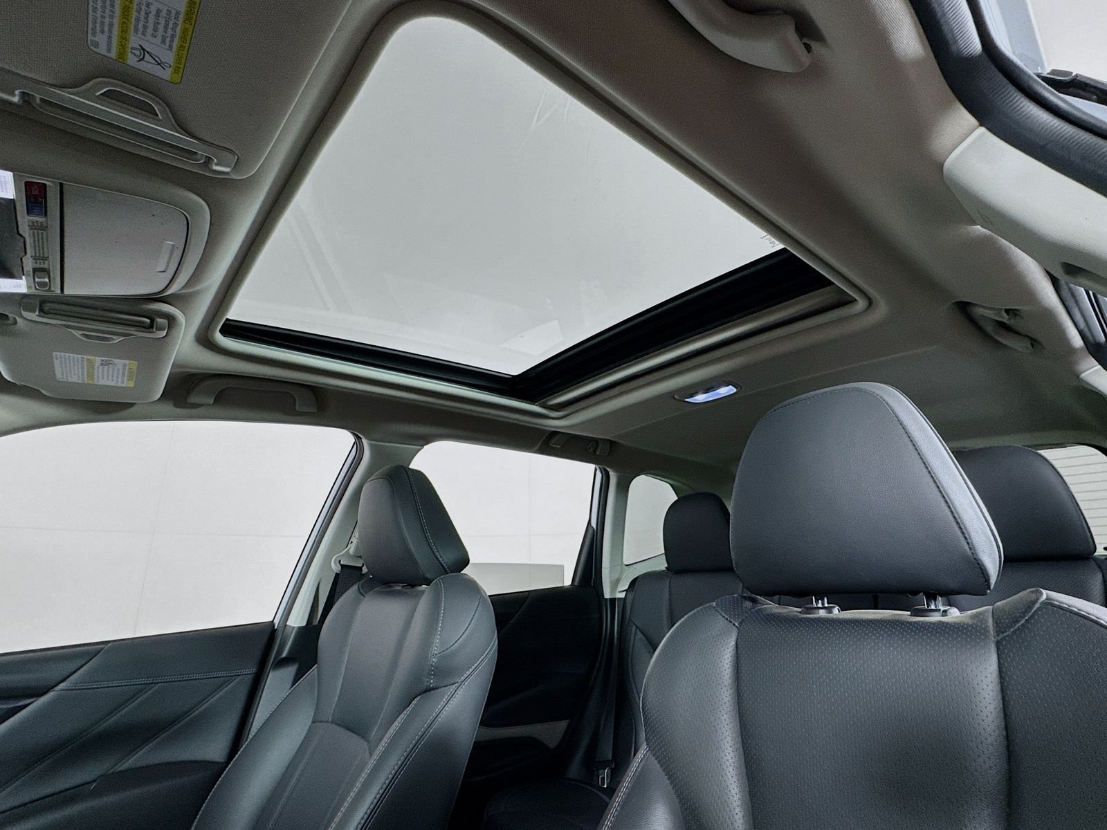 Used 2024 Ice Silver Metallic Subaru Limited image 15
