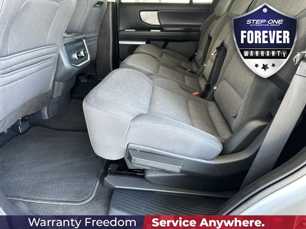 Used 2025 Silver Ford Active image 29