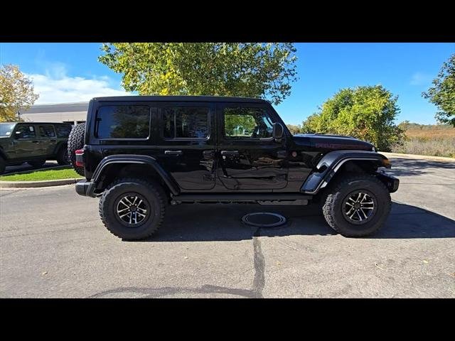 New 2027 Black Clear-Coat Paint Jeep Rubicon image 9