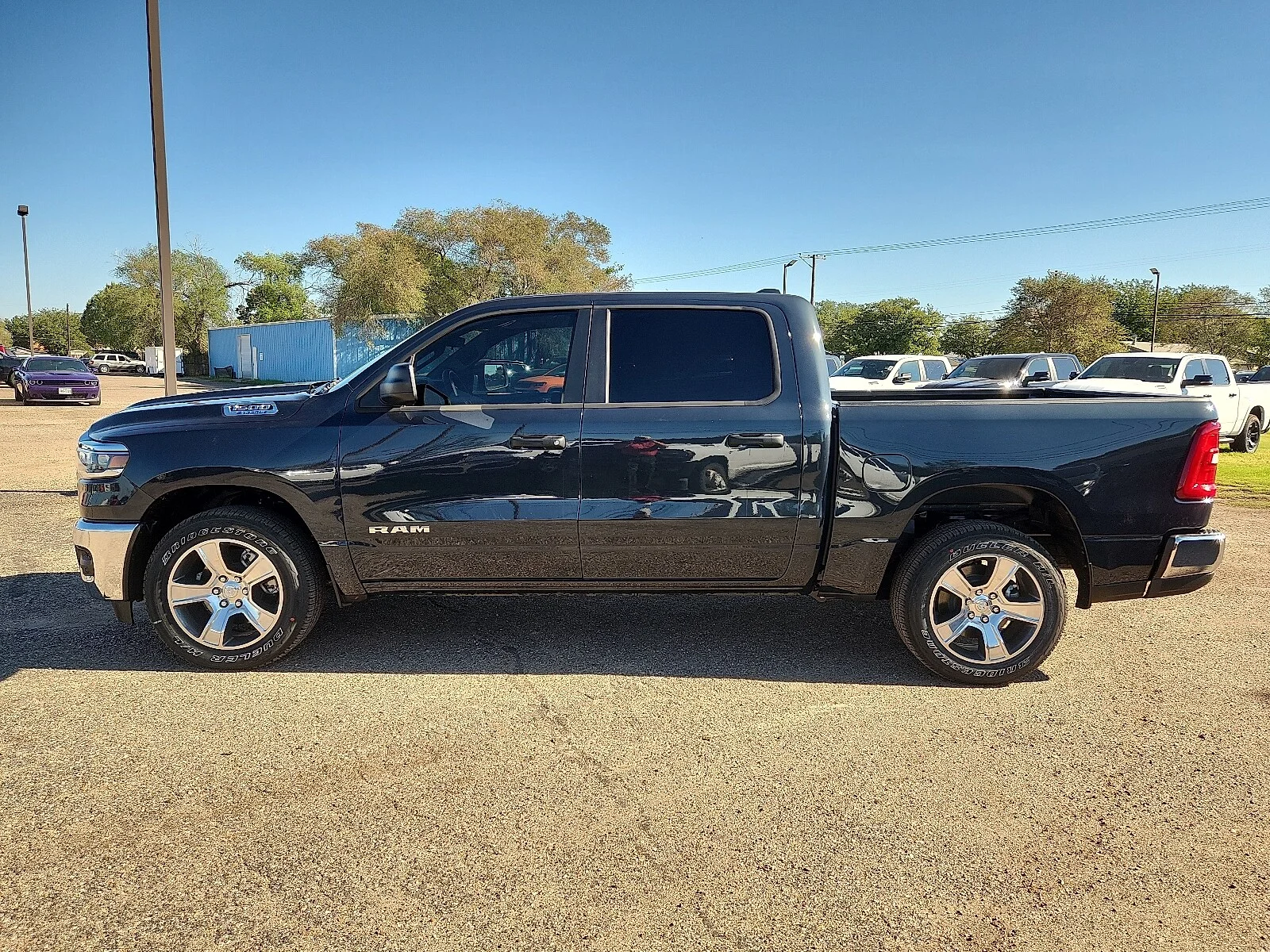 New 2026 Blue Ram TRADESMAN CREW CAB 4X2 image 2