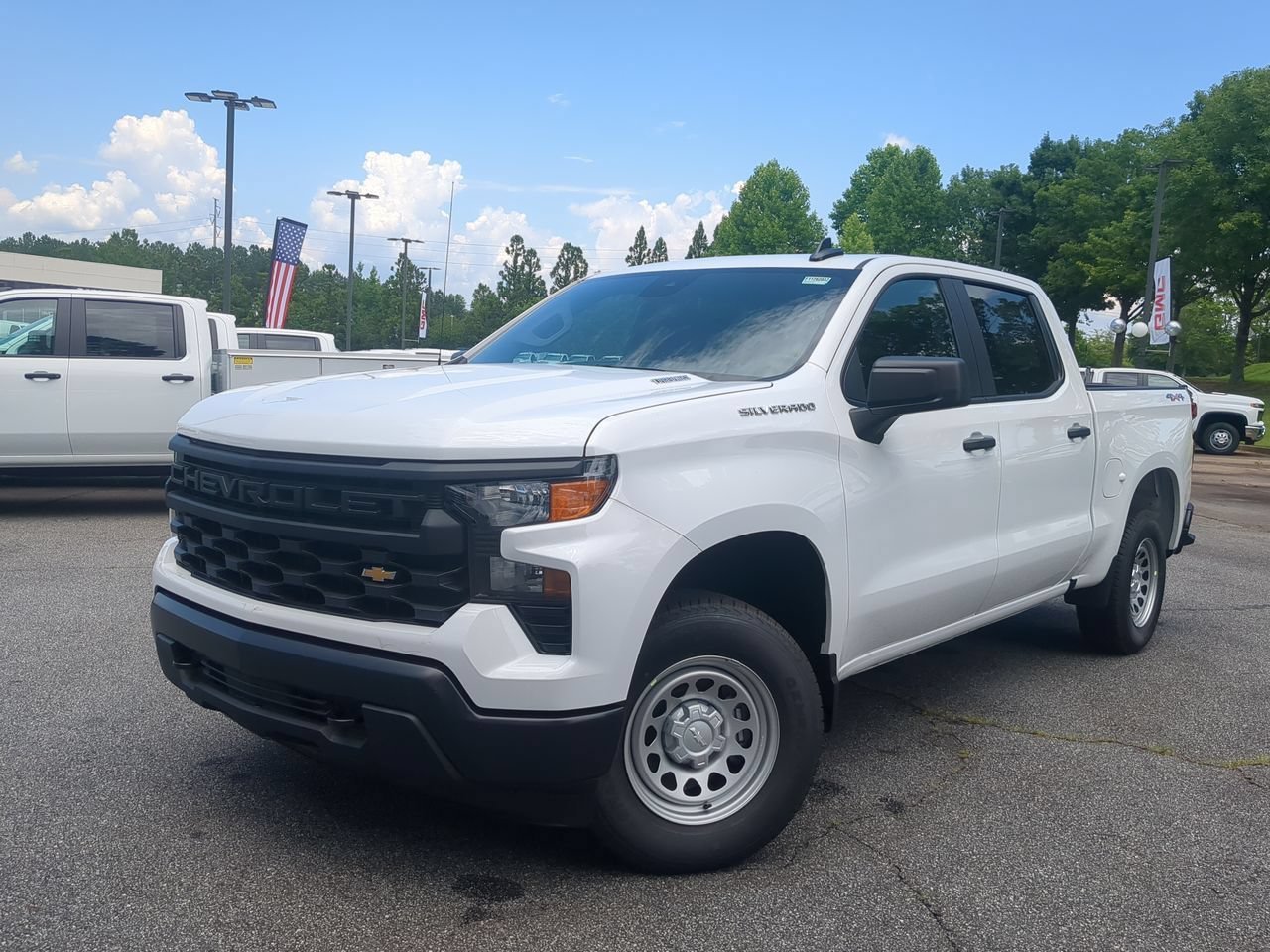 New 2026 Summit White Chevrolet WT image 1