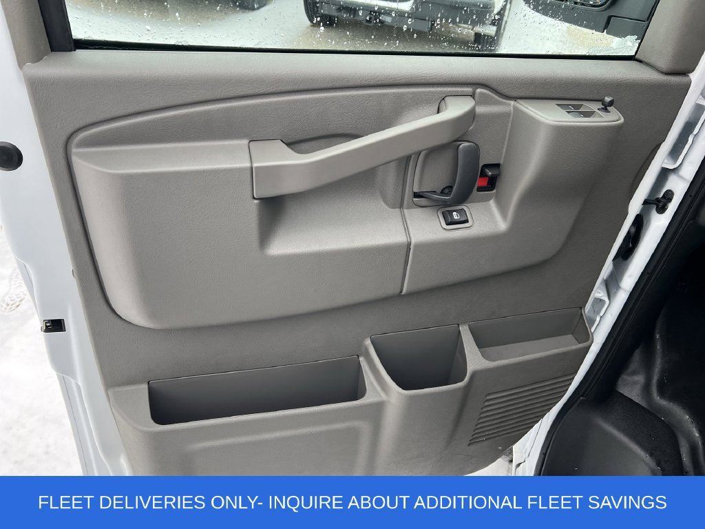 2025 Chevrolet Express Cargo Work Van - Photo 13