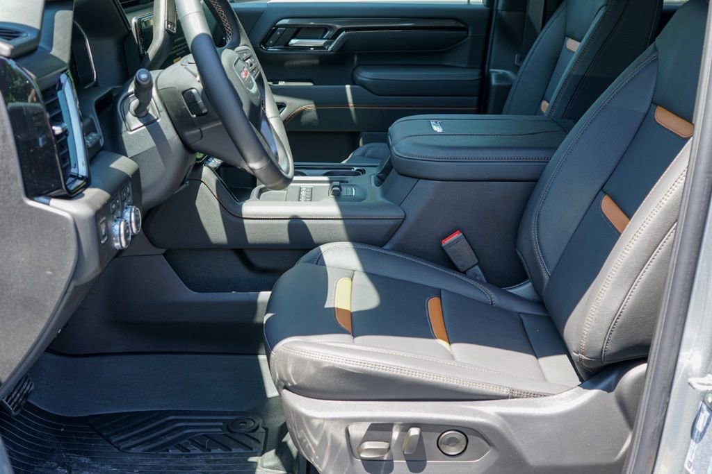 2026 GMC Sierra 2500HD AT4 - Photo 10