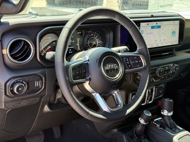 2025 Jeep Wrangler 4-Door Sahara - Photo 12