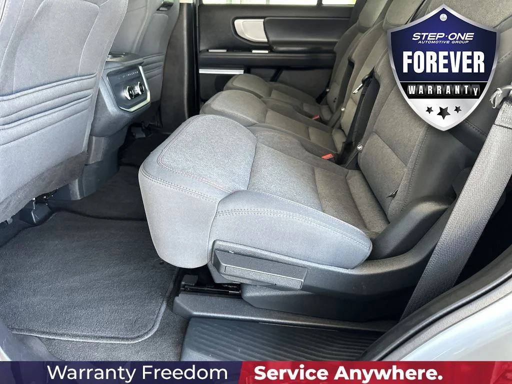 Used 2025 Silver Ford Active image 29