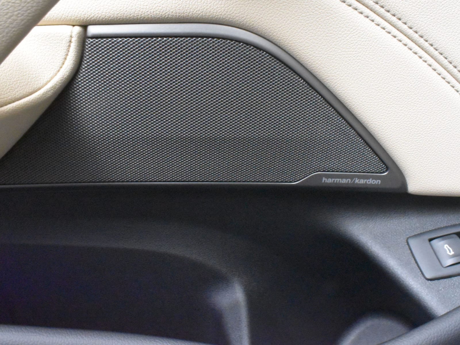 Used 2023 Phytonic Blue Metallic BMW 530i image 6
