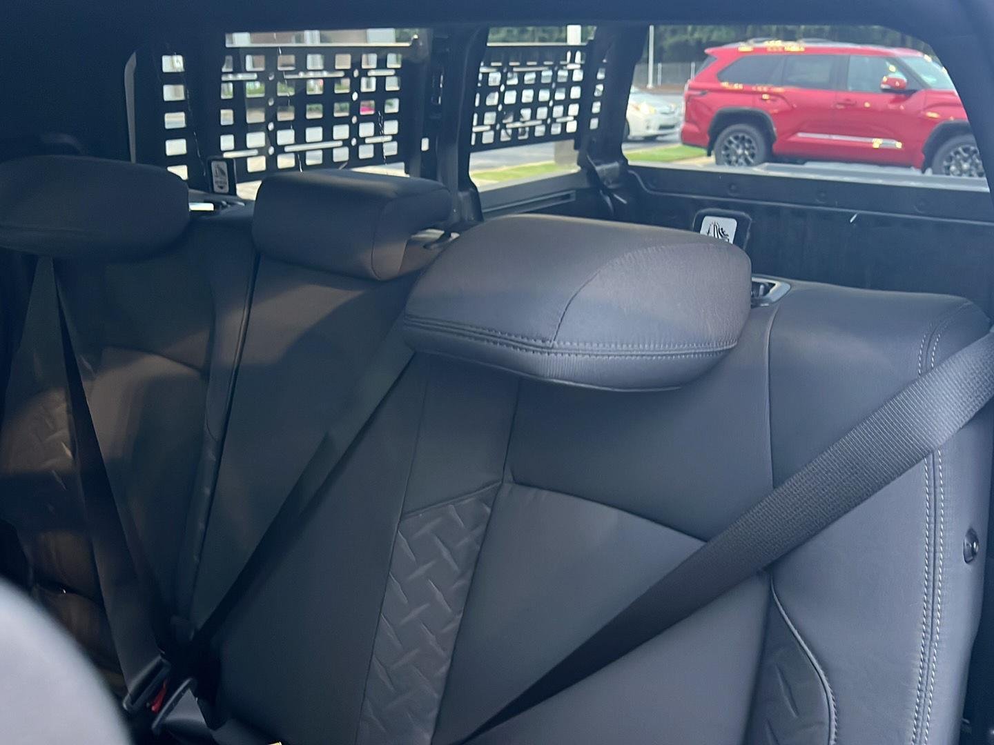 2025 Toyota Tacoma SR5 - Photo 30