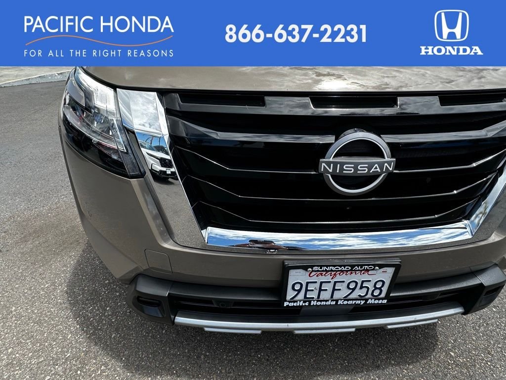 Used 2023 Beige Nissan Platinum image 4