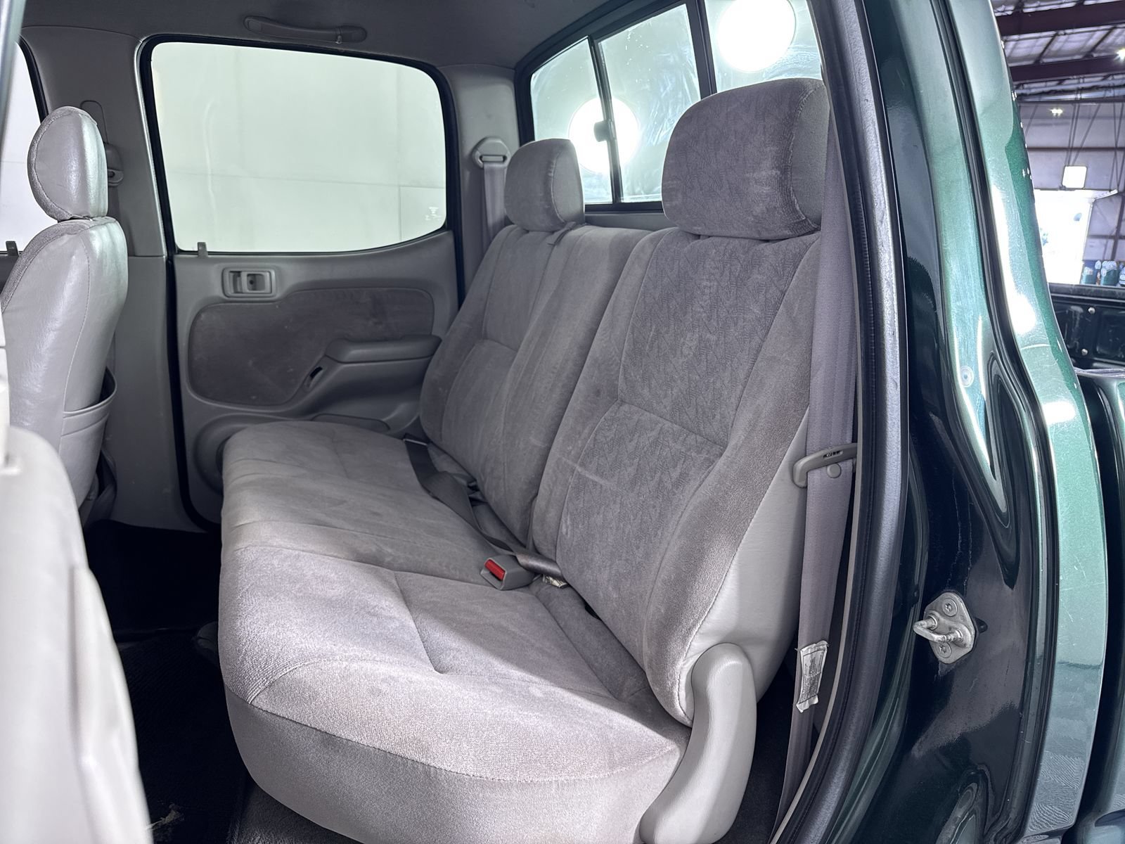 Used 2002 Green Toyota  image 19