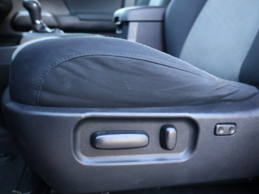 2020 Toyota Tacoma TRD Off Road - Photo 18