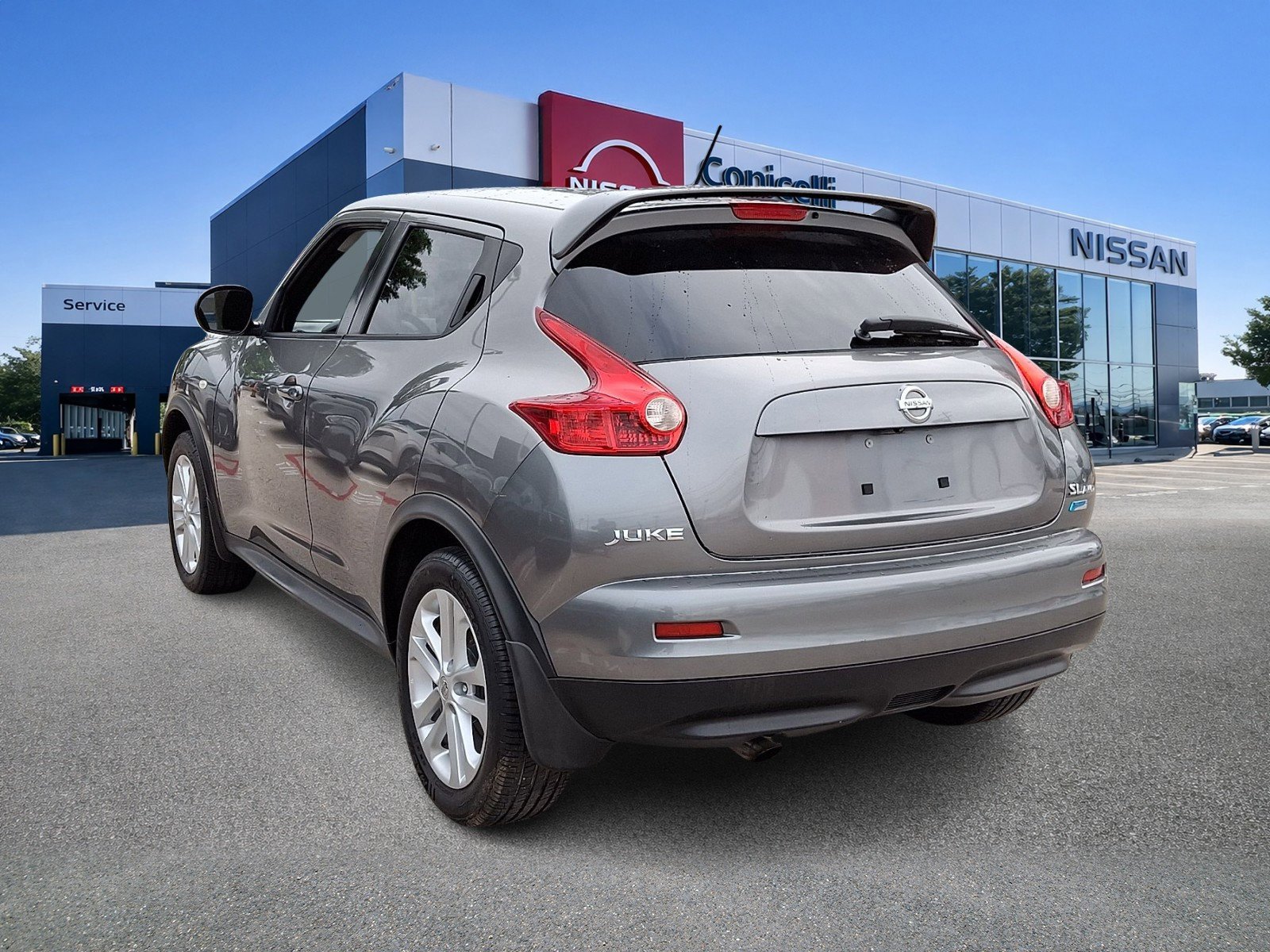 Used 2013 Gun Metallic Nissan SL image 3
