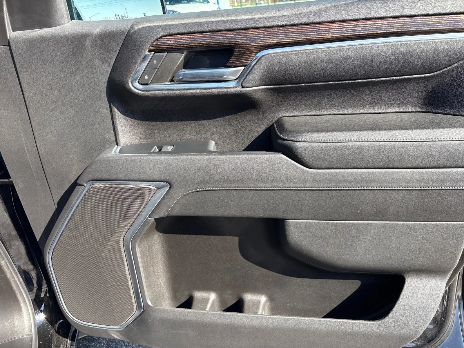 Used 2023 Black GMC SLE image 19