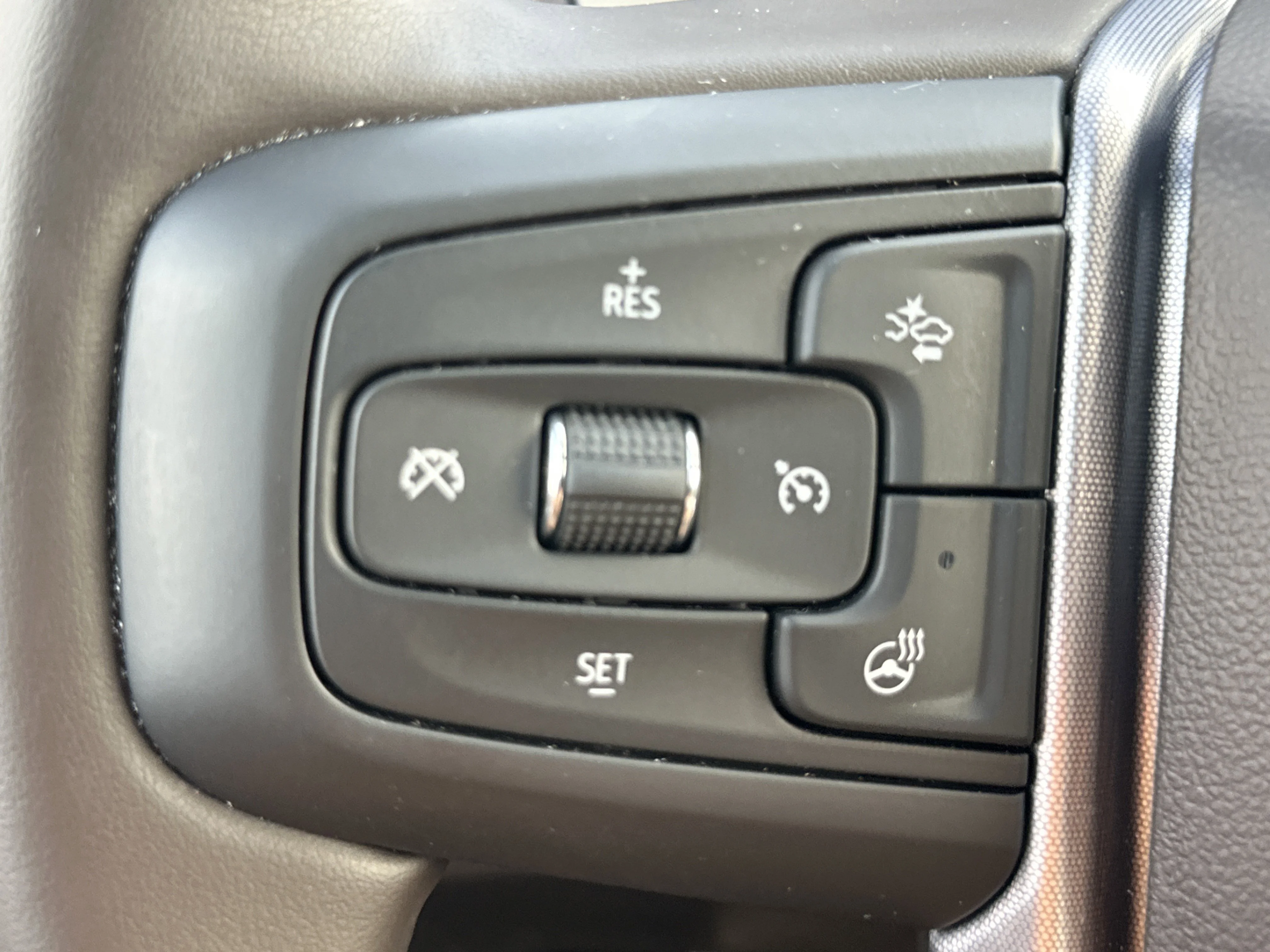 Certified Used 2025 White Frost Tricoat GMC SLT image 25
