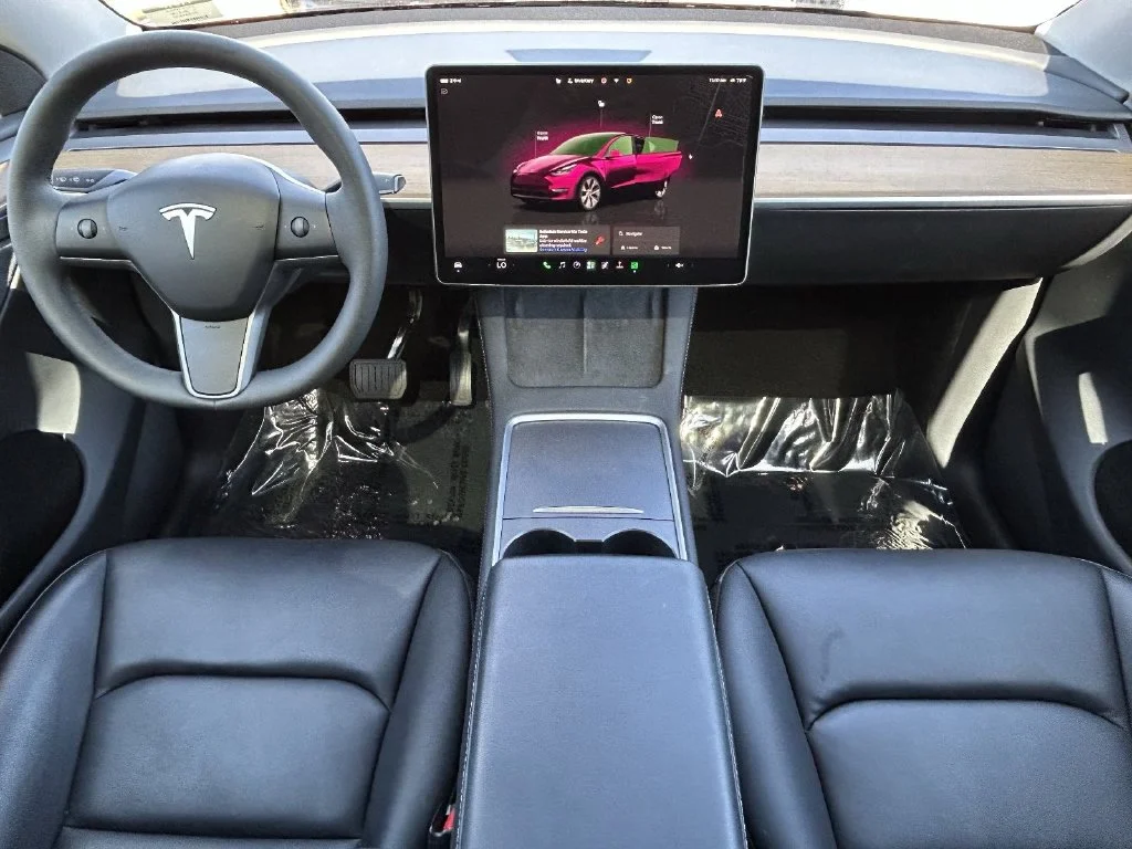 Used 2023 Solid Black Tesla Standard Range image 14