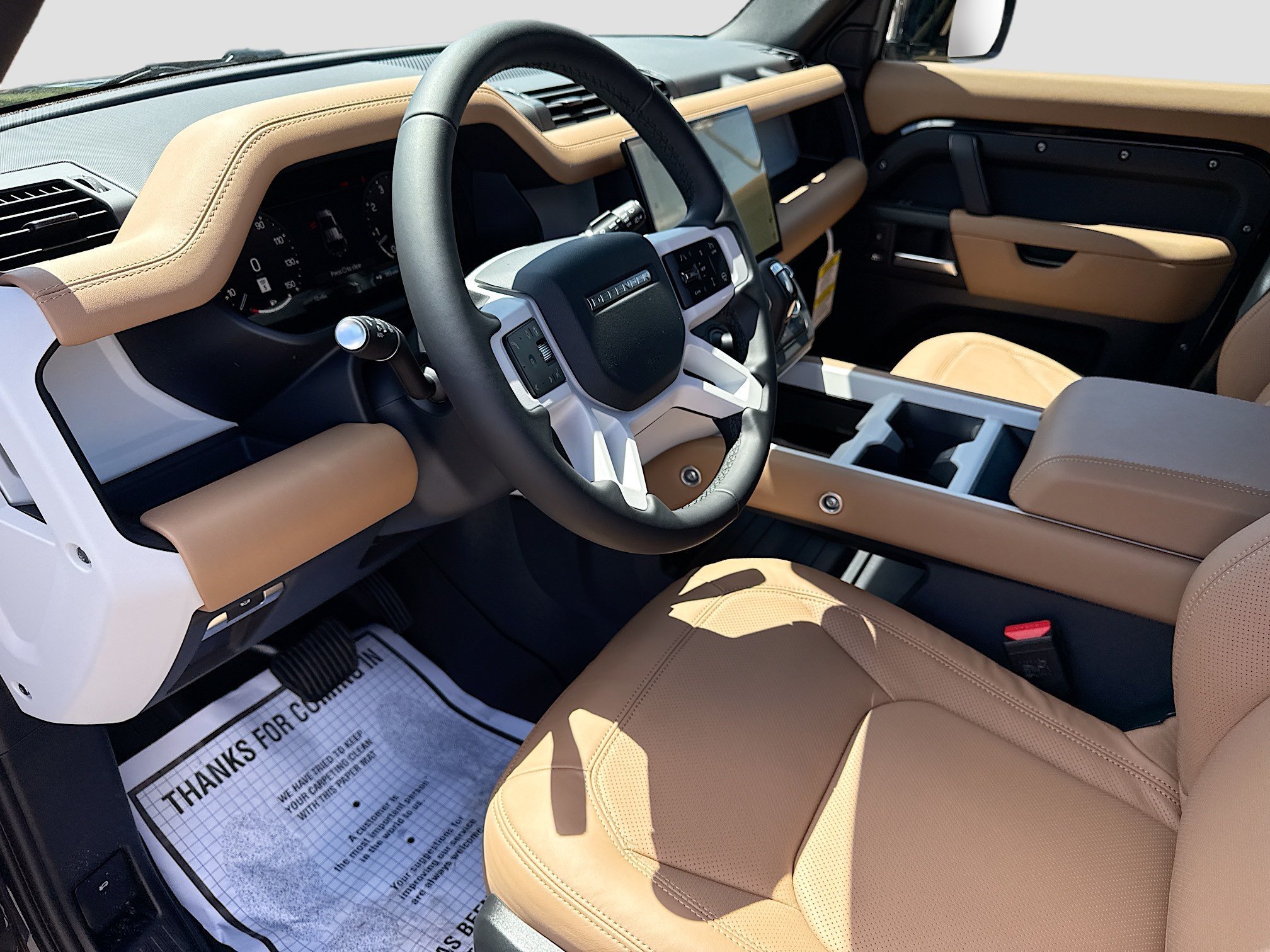 New 2026 Santorini Black Land Rover X-Dynamic SE image 26