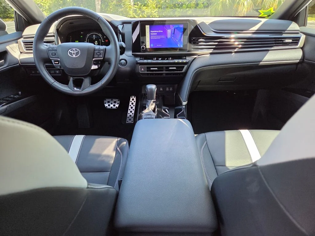Certified Used 2025 White Toyota SE image 5
