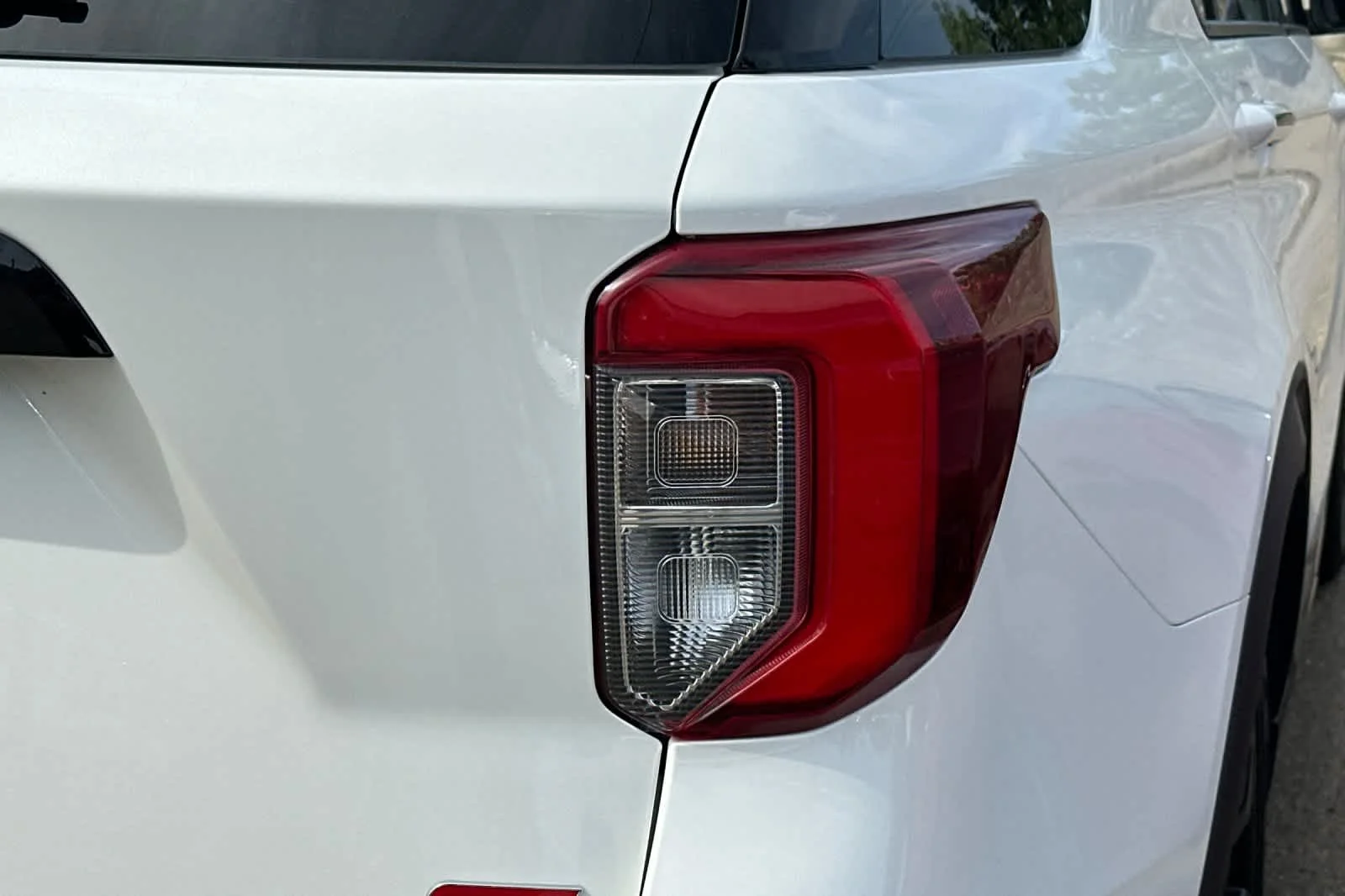 Used 2020 Star White Metallic Tri-Coat Ford ST image 17