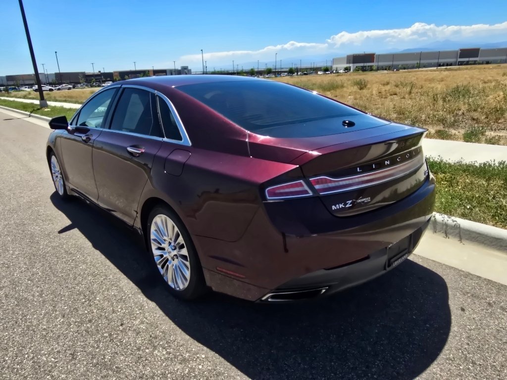 Used 2013 Ruby Red Metallic Tinted Clearcoat Lincoln Base image 3
