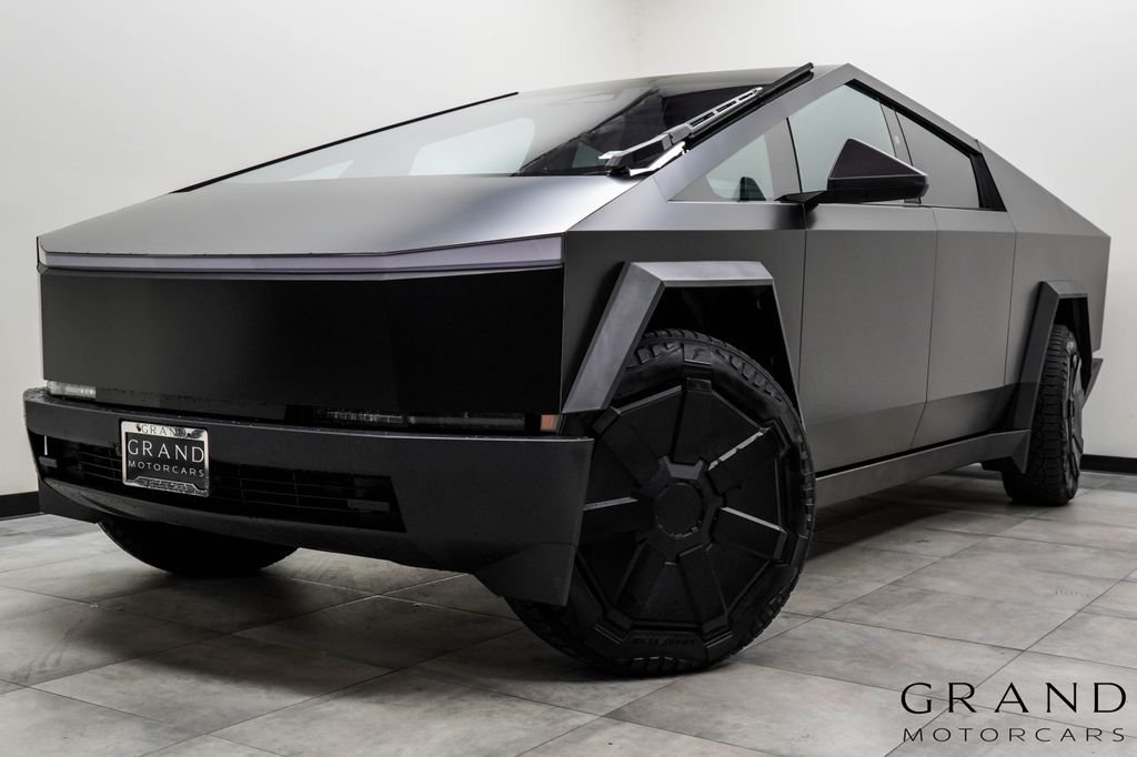 Used 2024 Gray Tesla Base image 1