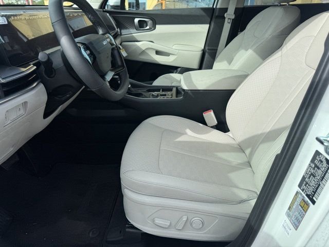 New 2026 Glacial White Pearl Kia S image 17