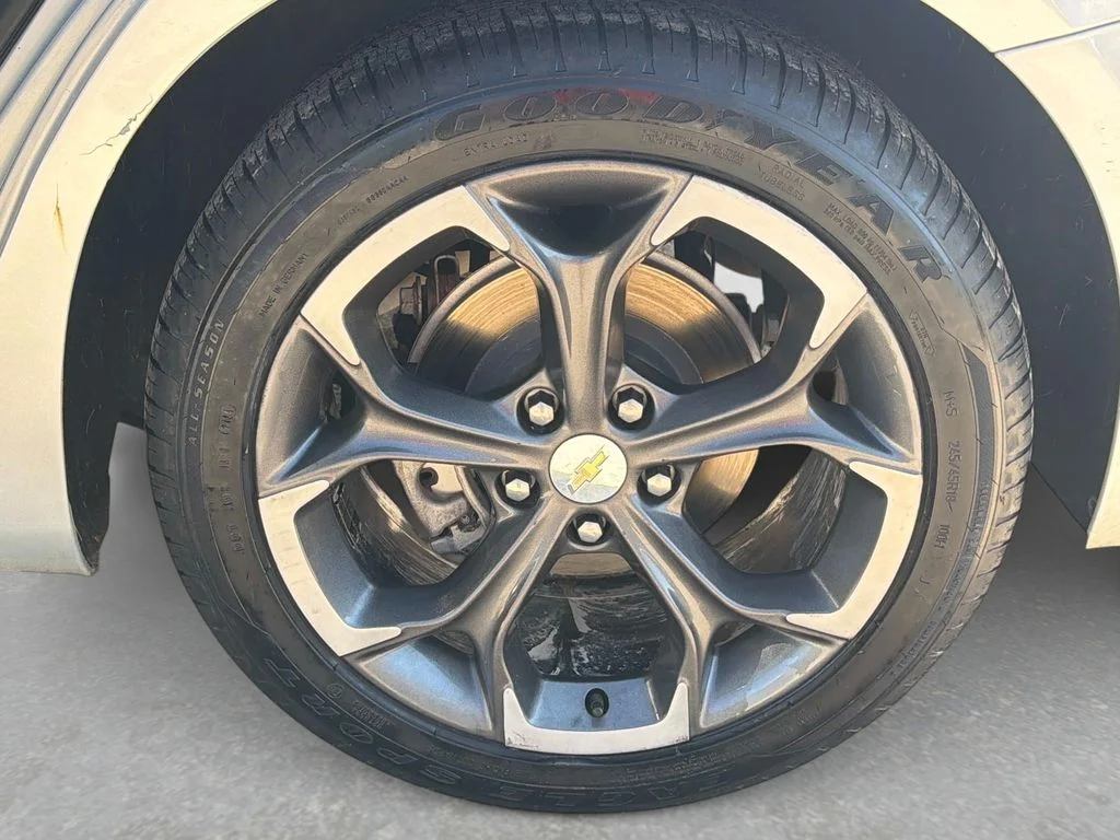 Used 2022 Silver Chevrolet LT image 12