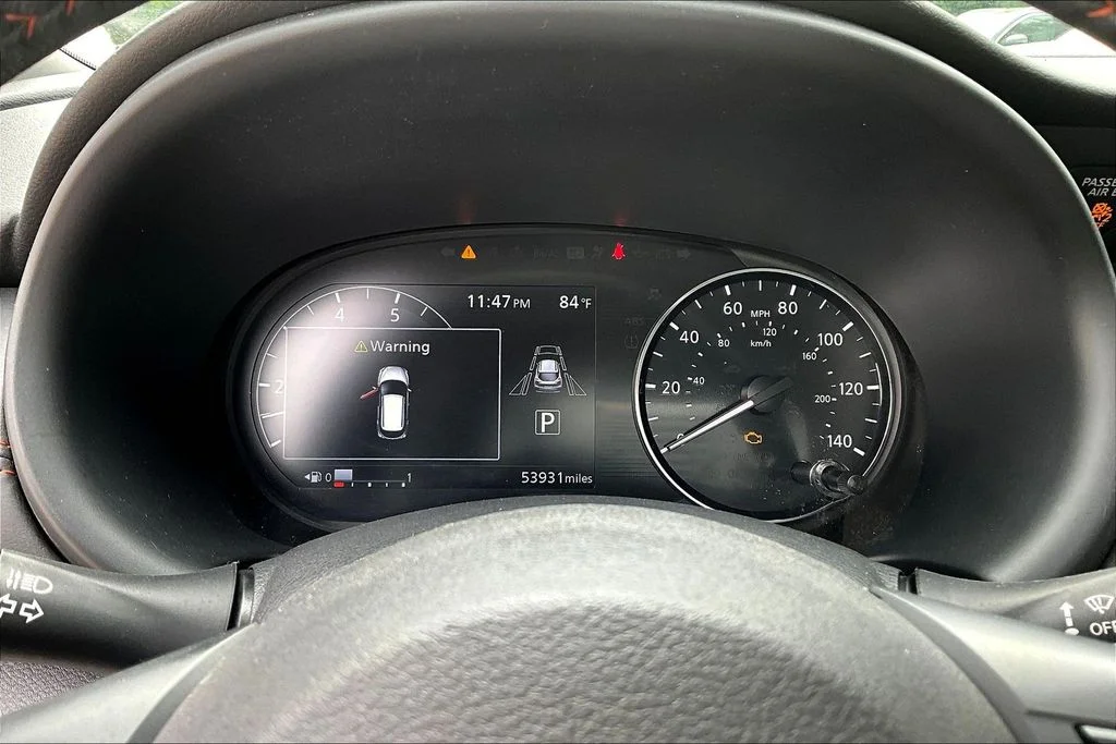 Used 2024 Aspen White Tricoat Nissan SR image 12