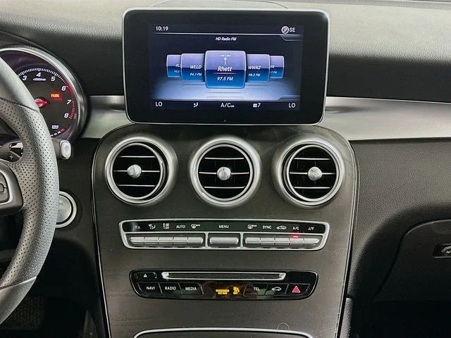 Used 2017 Gray Mercedes-Benz GLC 300 image 15