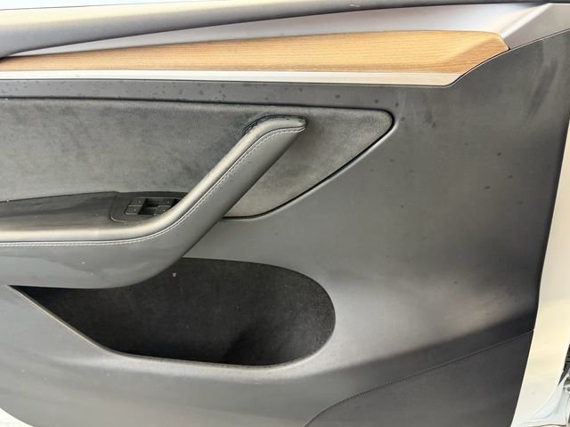 Used 2023 White Tesla Long Range image 21