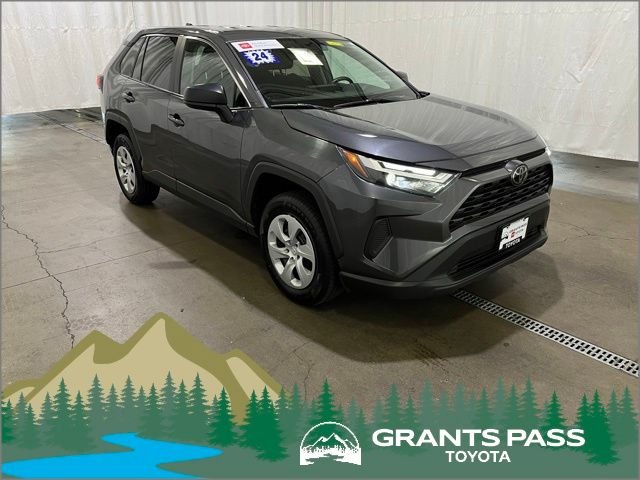 2024 Toyota RAV4 LE AWD's photo