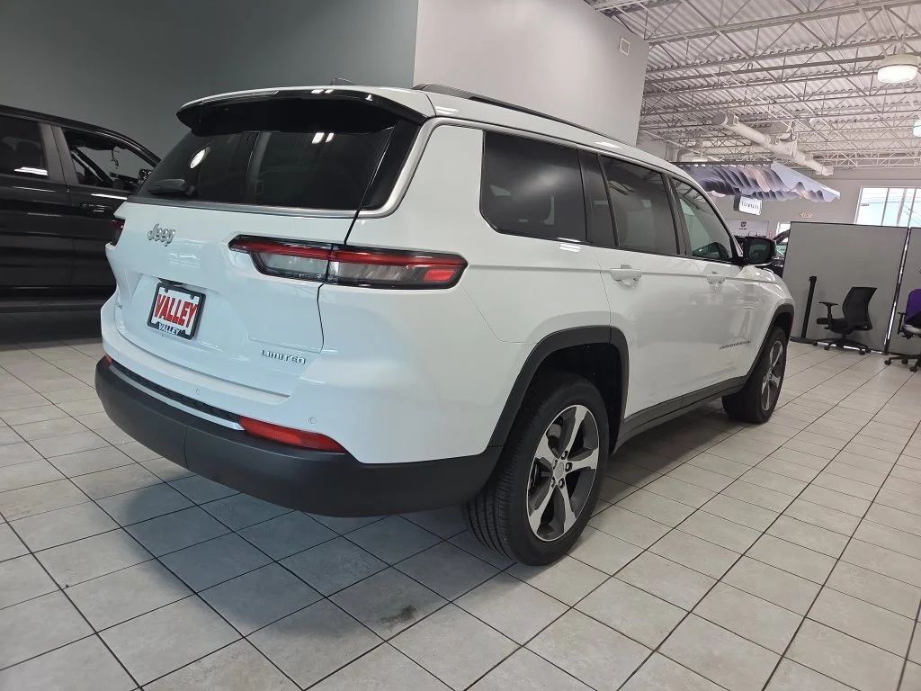 New 2026 White Jeep Limited image 7
