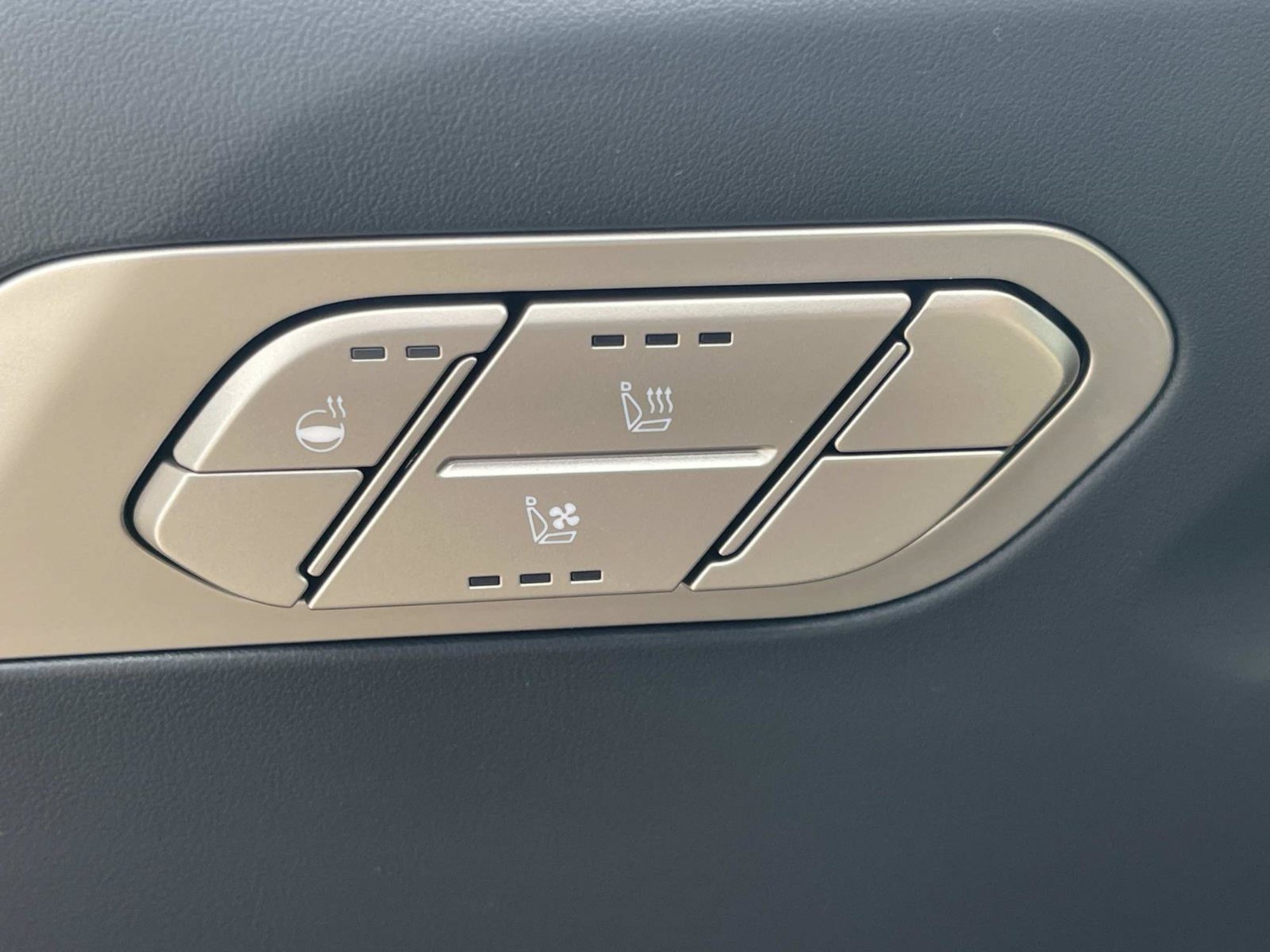 New 2027 Panthera Metal Kia EX image 23