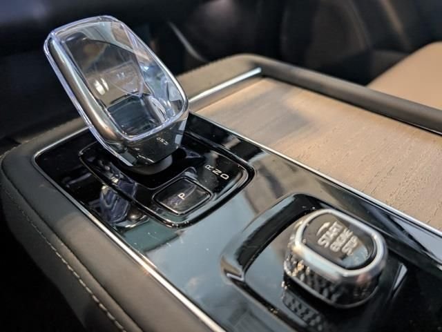 New 2026 Gray Volvo T8 Plus image 22
